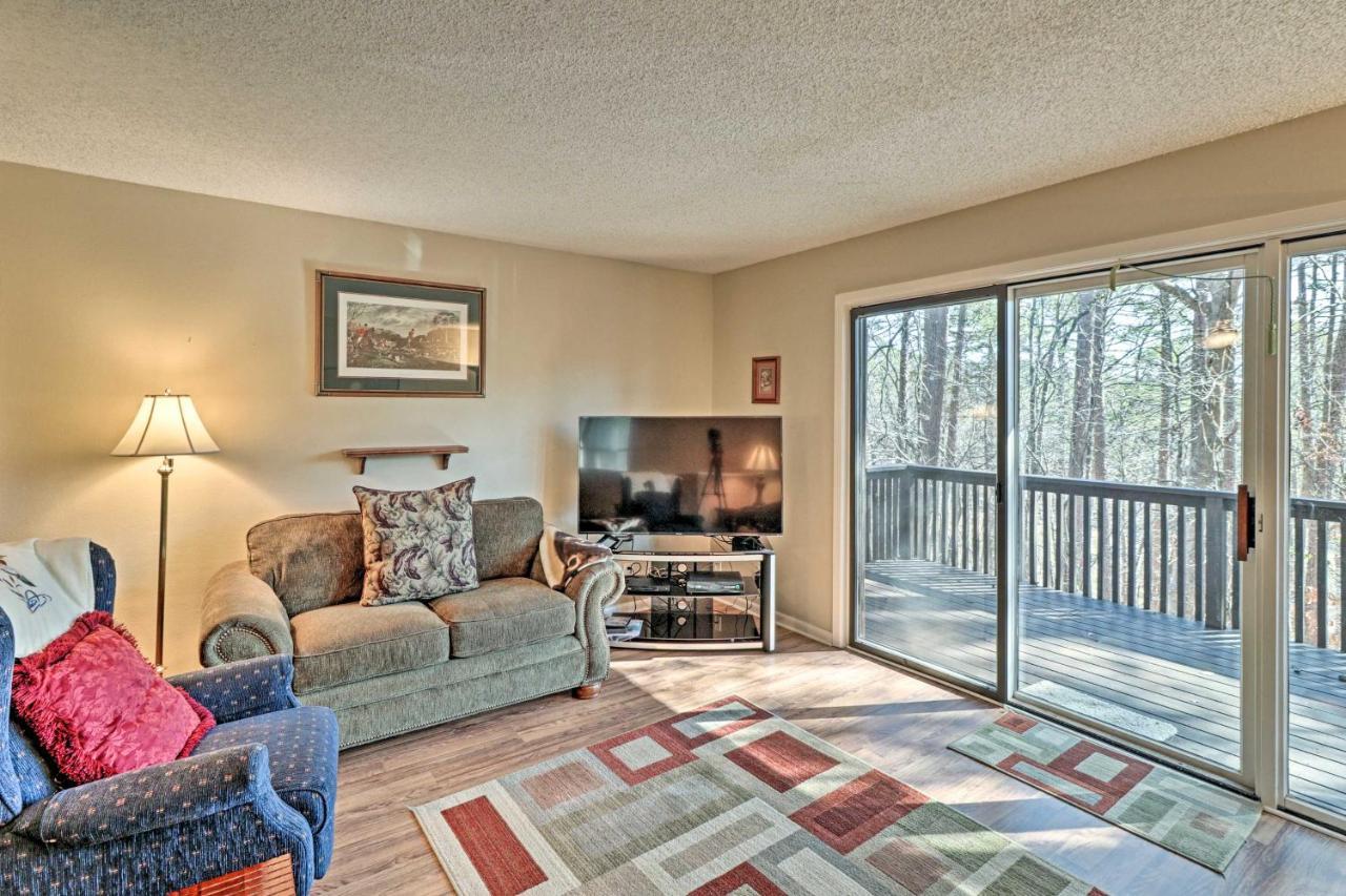 Hot Springs Village Retreat With Deck 3 Mi To Golf! Extérieur photo